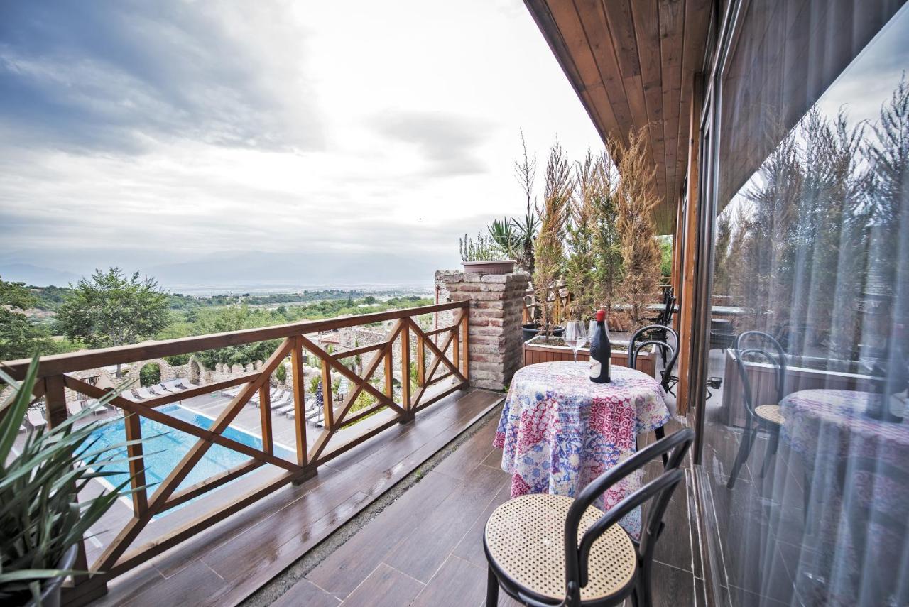 Chateau Mere Telavi Exterior photo
